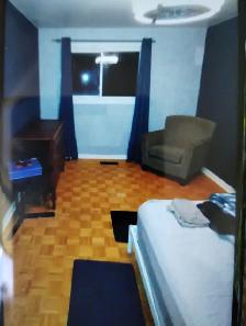 Room For Rent Start Today ! Special If Reserved 800$ For 2 Month - Photo 5