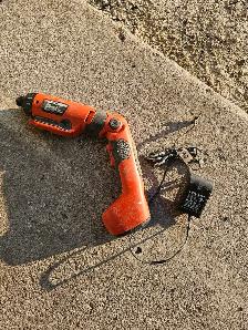 Black & Decker Pivot Plus Screwdriver
