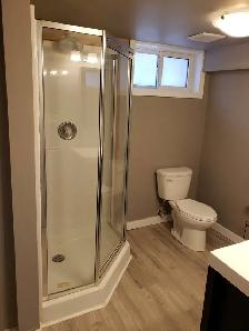 Beautiful Two-Bedroom Basement Apartment - Photo 3