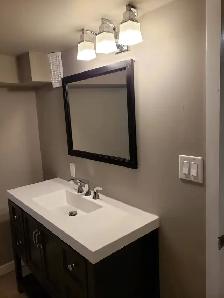 Beautiful Two-Bedroom Basement Apartment - Photo 4