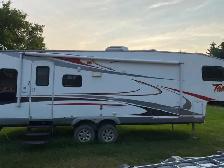 2010 Tango Fifth Wheel - Photo 3