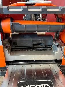 Ridgid R4330 Corded Home Thickness Planer - Photo 5