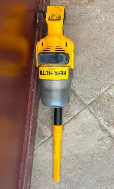 Dewalt DCV501H HEPA Construction Hand Vacuum - Photo 4