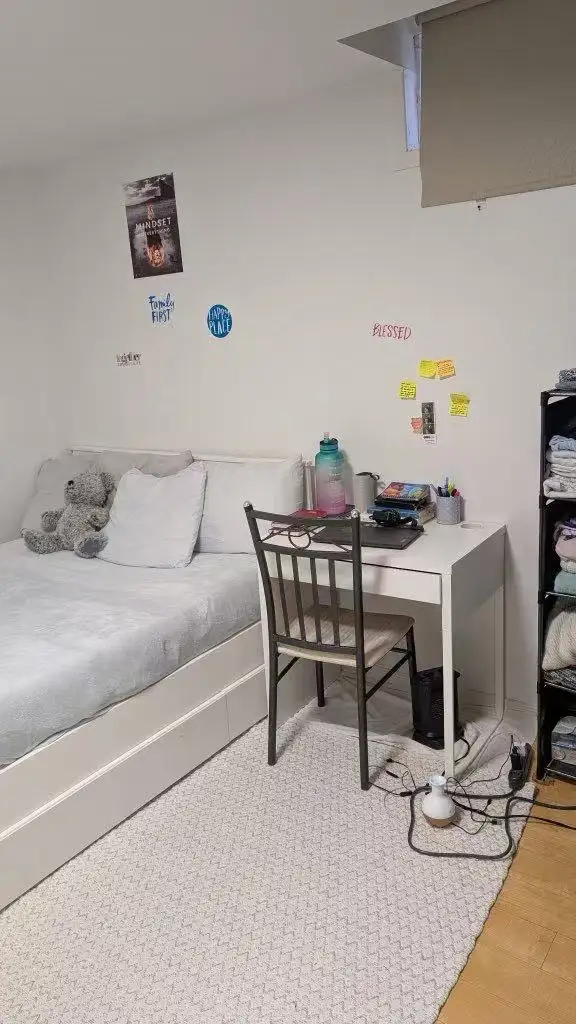 Private room in  apartment basement