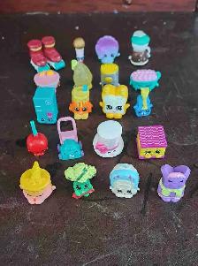 shopkins 22 pieces inclu d'autre truc