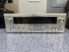 Sony STR-7065 Receiver For parts-AS IS