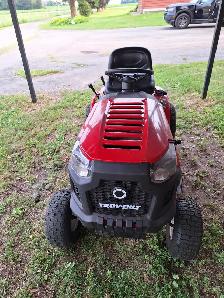 2021 Troybilt lawn tractor - Photo 4