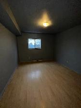 ELLIOT LAKE: 2 Bedroom unit close to downtown w/ yard & parking - Photo 7