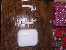 iPhone 13 w/ 7 cases   AirPods - Photo 4