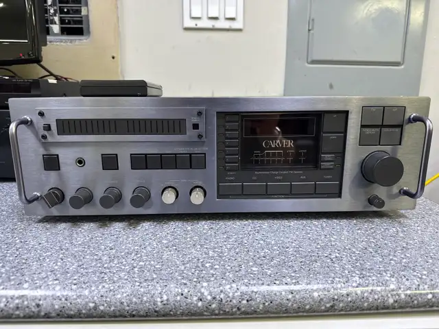 Carver MXR-2000 Receiver with Remote For Parts AS-IS