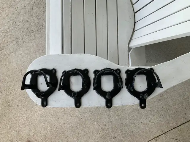 Halter Holder Hook
