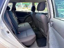 2006 Toyota Matrix XR FWD 1.8L HB One Family Owner Certified - Photo 12