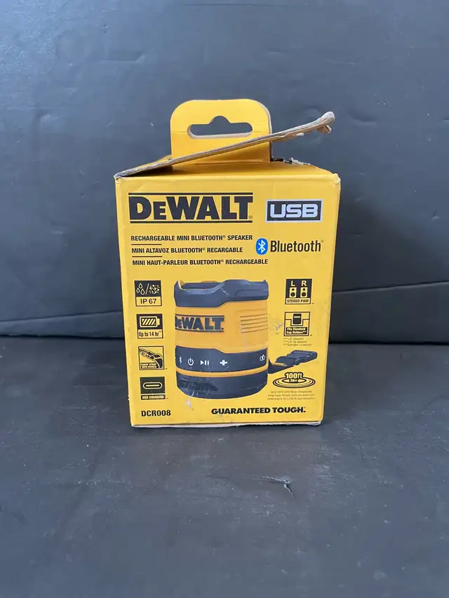 DEWALT RECHARGEABLE MINI BLUETOOTH SPEAKER DCR008
