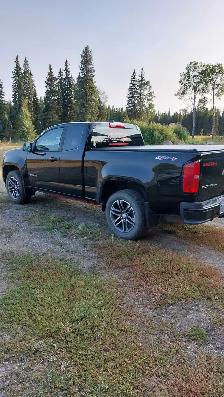 Chevy Colorado - Photo 2