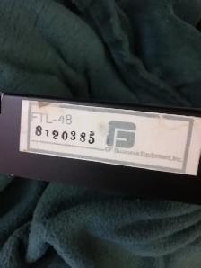 Casing for a fluorescent bulb - Photo 3