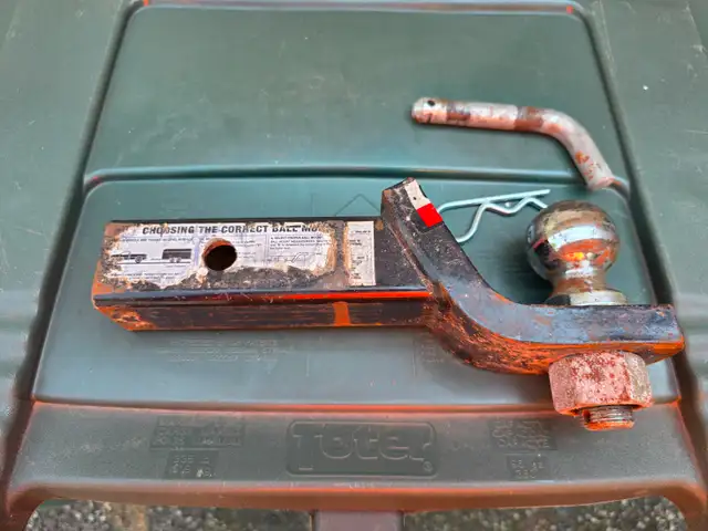 U-Haul Trailer Hitch Receiver 2' Drop 2' Ball W Pin & Cotter Pin