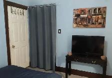 Beautiful & Spacious Room For Rent! - Photo 3