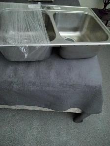 BRAND NEW STAINLESS STEEL DOUBLE SINK