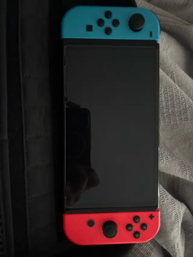 Nintendo Switch 1 Bundle