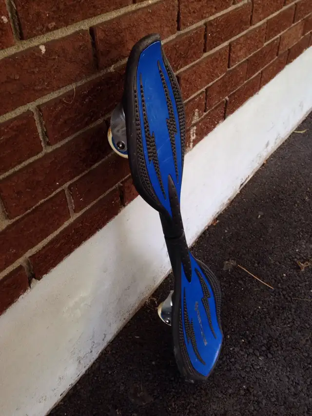 Planche à roulette - Skateboard (55,00$)
