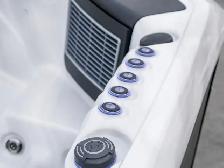 SATURN HOT TUB FOR SALE - Photo 4