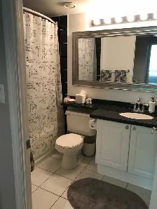 Bright Modern 2 Storey Loft Davisville Village - Photo 6