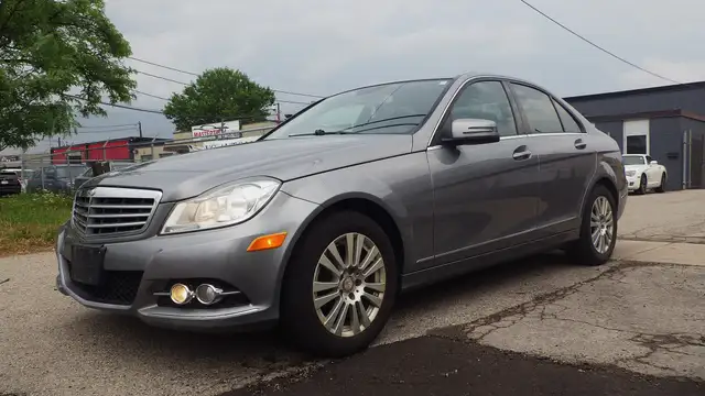 12 MERCEDES C250 4MATIC! NAVIGATION! SUNROOF! CERTIFIED!