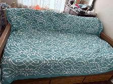 A COMPLETE COUCH AND GUEST-BED PACKAGE—READY TO ENJOY! - Photo 2