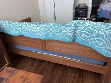 A COMPLETE COUCH AND GUEST-BED PACKAGE—READY TO ENJOY! - Photo 4