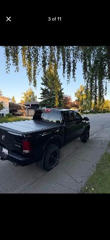 2014 Dodge Ram 1500 Crew Cab Sport - Photo 2