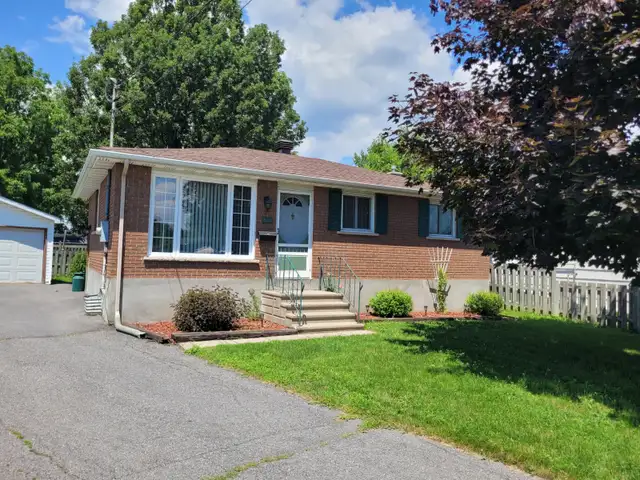 3 Bedroom Brick Bungalow