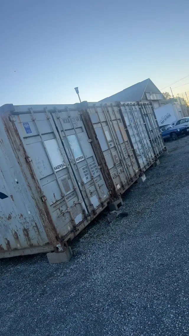Containers for sales  in welland