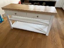 sideboard / table