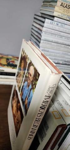 Over 60 vintage National Geographic Society hardcover books! - Photo 4