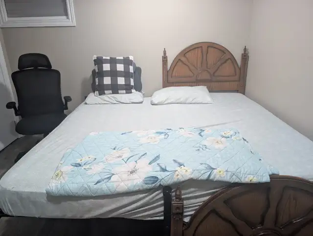 Private Room for Single Girl