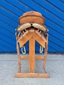 16' Ivan Daines Bronc Saddle (20164217) - Photo 4