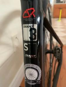 GIANT DEFY ADVANCED Carbon Road Bike - Photo 4