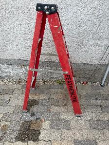 4’ Feathlite ladder