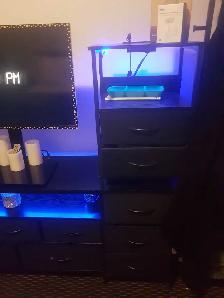 Furniture: TV Wall Unit , Dresseers, Night Tables - Photo 6