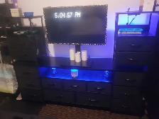Furniture: TV Wall Unit , Dresseers, Night Tables - Photo 9