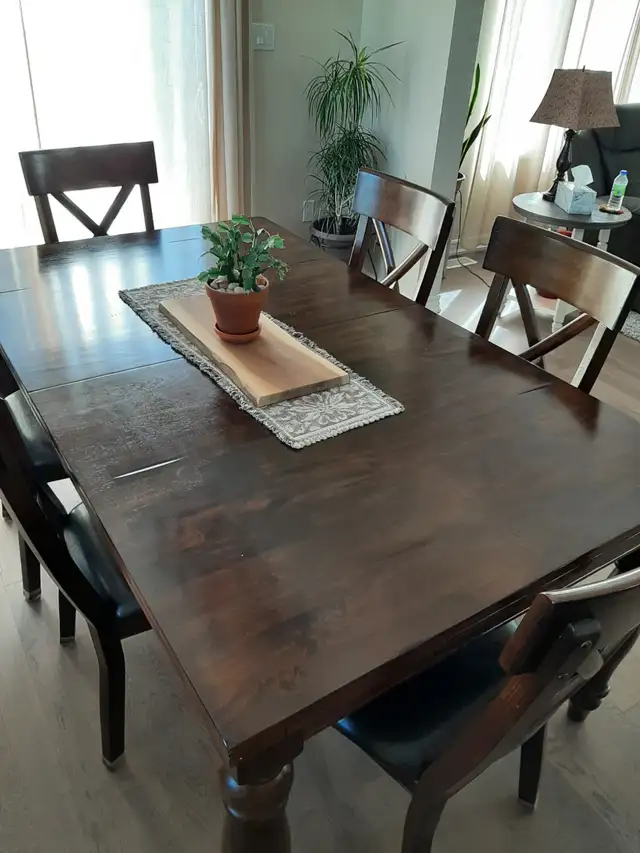 Solid wood Kitchen Table & 8 Chairs
