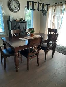 Solid wood Kitchen Table & 8 Chairs - Photo 3