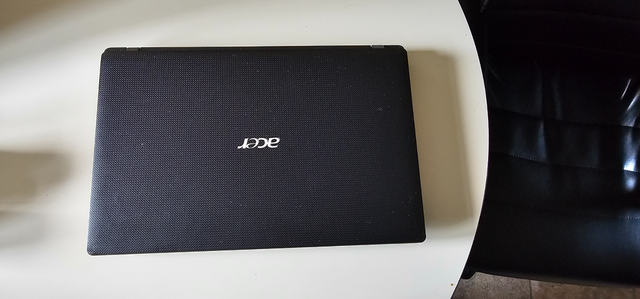 Acer Aspire 15.6 screen full keyboard