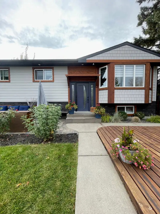 AVAILABLE TODAY!  LOWER LEVEL SOUTHWOOD - UTILITIES INCLUDED