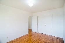 Spacious, Bright, Large One Bedroom with a View! - Photo 11