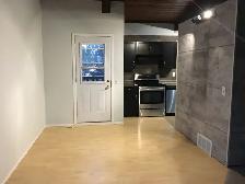 AVAILABLE TODAY- 2 BEDROOM OAKRIDGE TOWNHOUSE - Photo 6
