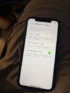 iPhone xr black 64gb no major scratches or dents - Photo 2