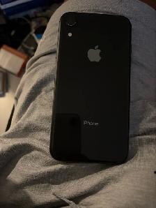 iPhone xr black 64gb no major scratches or dents - Photo 3
