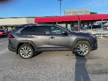 106,000 KMS 2019 TOYOTA RAV4 LIMITED BY OWNER, NO GST - Photo 9