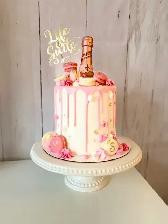 Halton Bakery, Flowers cakes Floral cakes delivery or pickup - Photo 3